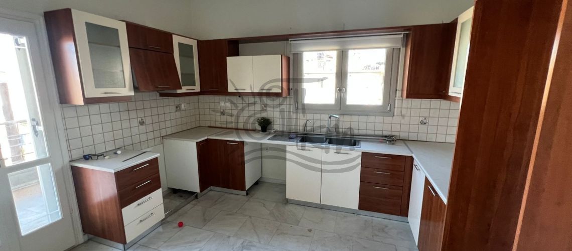Ηράκλειο, Μεσαμπελιές. Ενοικιάζεται οροφοδιαμέρισμα 135 τμ ρετιρέ πρώτου ορόφου σε διπλοκατοικία με πολύ όμορφη θέα. property first image